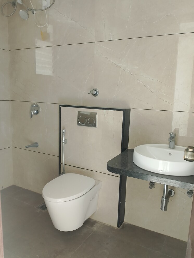 Bathroom, mandarin-33-west-avenue 4 Bedroom 2200 Sq.Ft. Apartment In Baner Pune 9309413