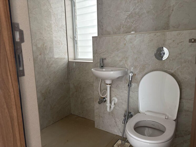 Bathroom, nirman-adi 3 Bedroom 1430 Sq.Ft. Apartment In Kalyani Nagar Pune 9308629