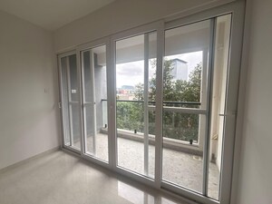 Room in 3 BHK Apartment at Nirman Adi, Kalyani Nagar – for Sale