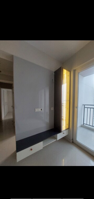 Room in 2 BHK Apartment at Eldeco Live By The Greens, Sector 150 – for Rent