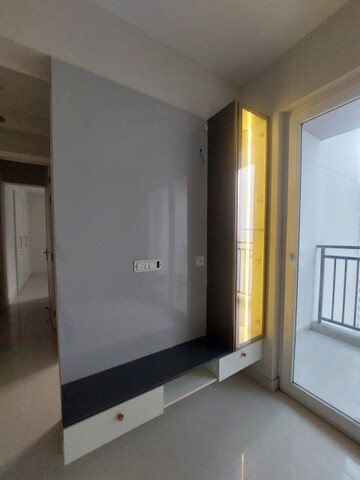 Room in 2 BHK Apartment at Eldeco Live By The Greens, Sector 150 – for Rent