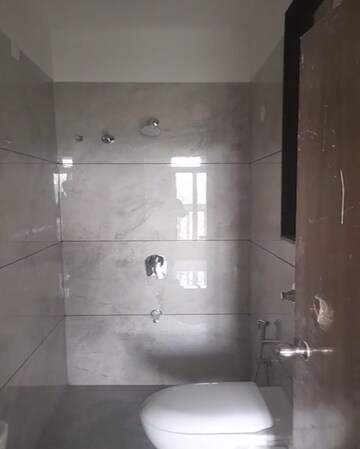 Bathroom in 1 BHK Apartment at Sidhivinayak Flora, Chembur – for Rent