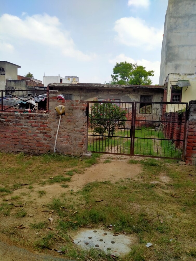 Cover Image, delta iii greater noida 3 Bedroom 357 Sq.Mt. Independent House In Delta Iii Greater Noida Greater Noida 9244945