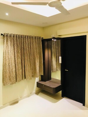 Room in 3 BHK Apartment at Ashoka Liviano, Nanakramguda – for Rent