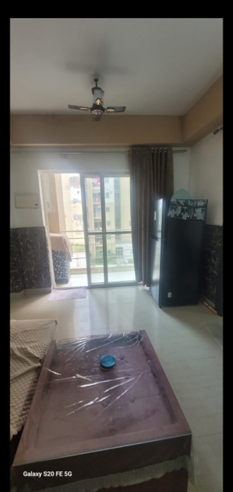 Room, paras-tierea 2 Bedroom 825 Sq.Ft. Apartment In Sector 137 Noida 9309491