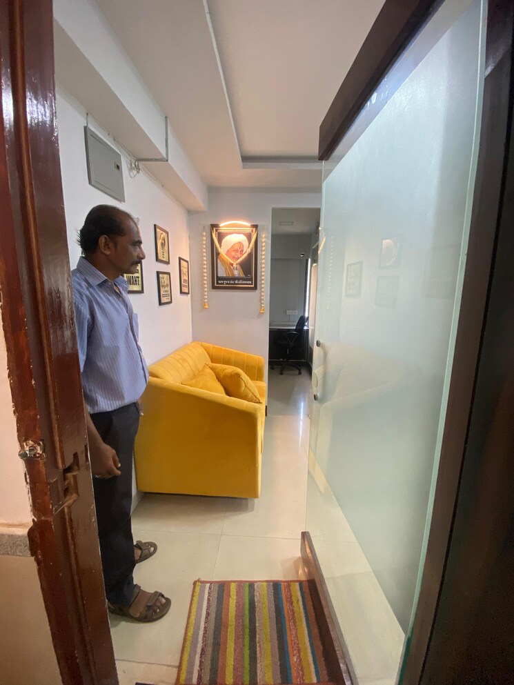 Team Area, agarwal-b2b-center Commercial Office Space 400 Sq.Ft. In Malad West Mumbai 9309495