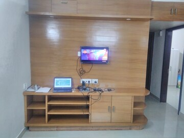 Furnished Amenities in 2.5 BHK Apartment at Paramount Floraville, Sector 137 – for Sale