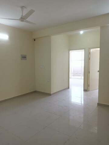 Room in 2 BHK Apartment at Pyramid Heights, Sector 85 – for Rent