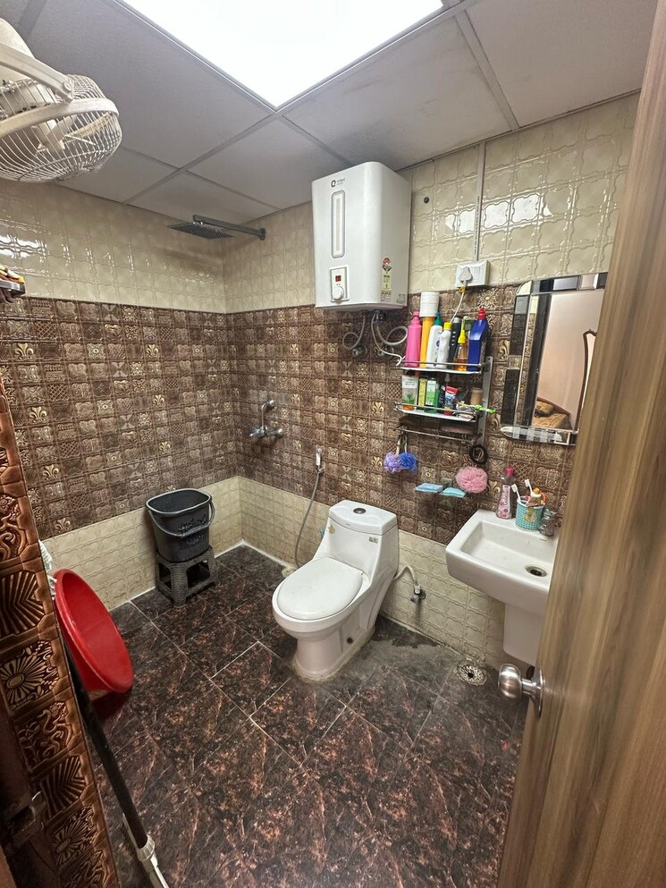 Attached Bathroom, nilaya-greens 2 Bedroom 852 Sq.Ft. Apartment In Raj Nagar Extension Ghaziabad 9309548