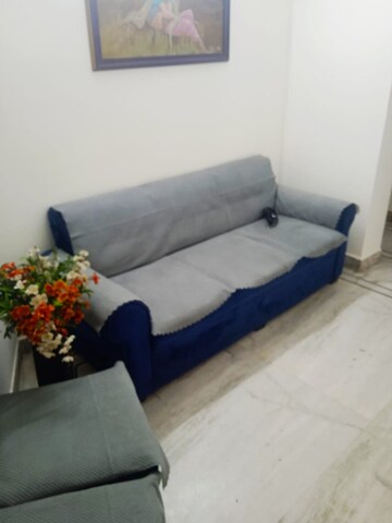 Furnished Amenities in 2 BHK Builder Floor at Lajpat Nagar – for Rent