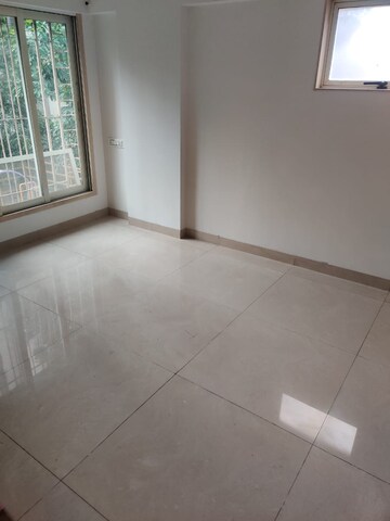 Room in 4 BHK Apartment at Mahesh Jai Arati, Chembur – for Rent