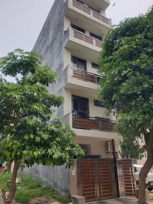 1 BHK Builder Floor – Exterior View View at DLF City Phase V, Dlf Phase V - for Rent