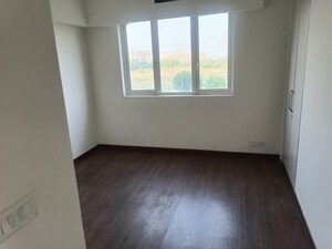 Room in 3 BHK Builder Floor at Adani Samsara Vilasa, Sector 63 – for Sale