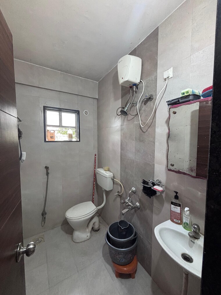 Bathroom, chandan-colozium 2 Bedroom 1047 Sq.Ft. Apartment In Wakad Pune 9309663