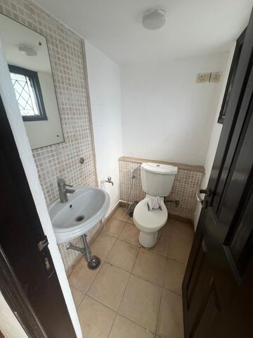 Bathroom in 3 BHK Apartment at Unitech Nirvana Country Aspen Greens, Sector 50 – for Sale