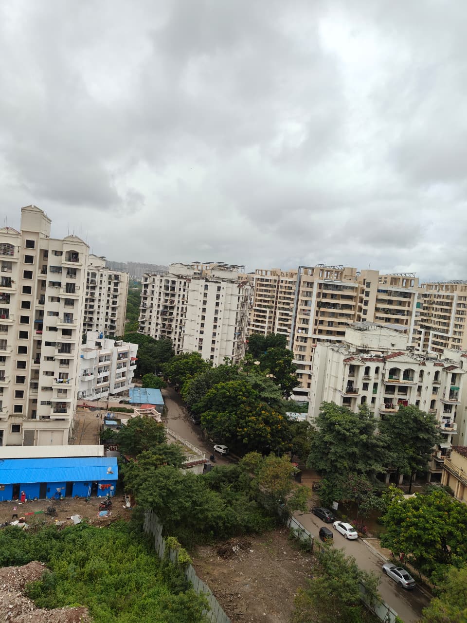3 BHK + Servant Room Apartment For Rent in Puraniks Aldea Annexo D