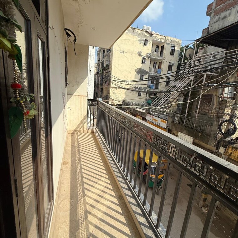 Balcony, chattarpur 2 Bedroom 900 Sq.Ft. Builder Floor In Chattarpur Delhi 9309762