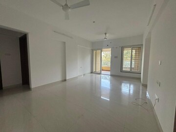 Room in 3 BHK Apartment at Bharat Kunj CHS, Erandwane – for Sale