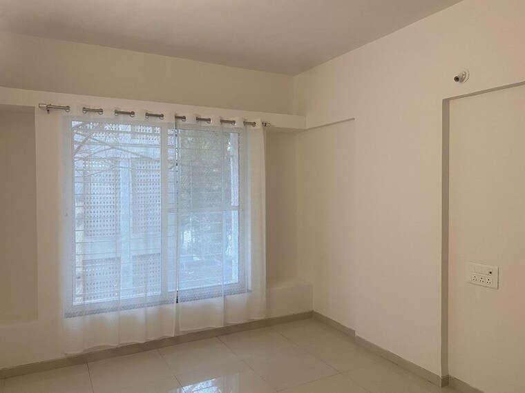 Room, bharat-kunj-chs 3 Bedroom 1200 Sq.Ft. Apartment In Erandwane Pune 9309742