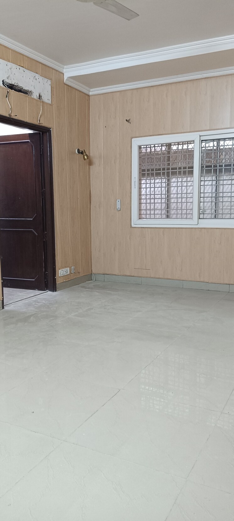 Room, pareena-om-apartments 2 Bedroom 672 Sq.Ft. Apartment In Sector 112 Gurgaon 9309765