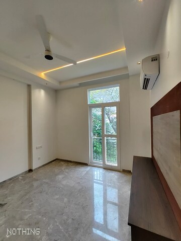 Room in 3 BHK Builder Floor at Saket – for Rent
