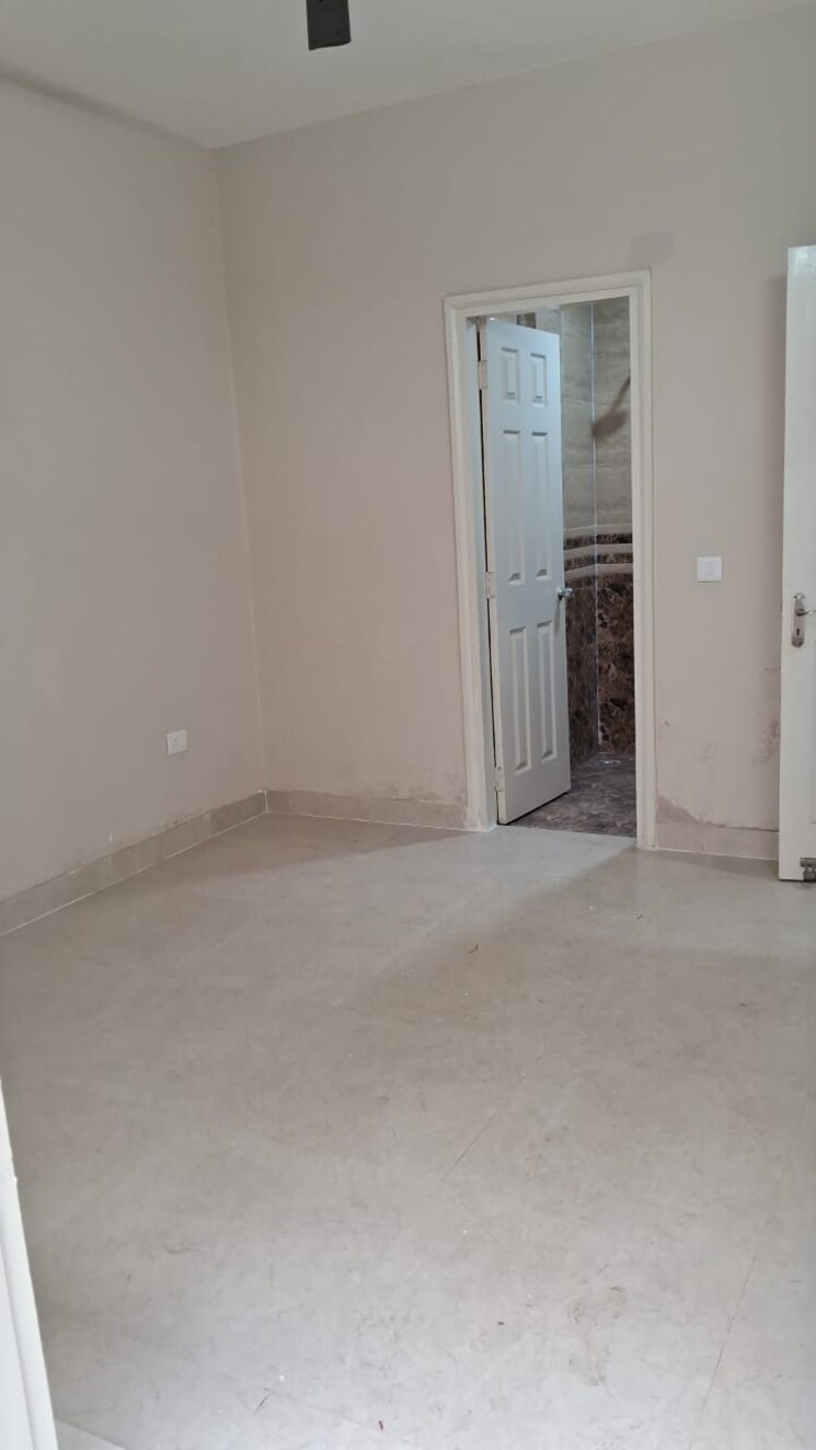 Room, tdi-the-retreat 3 Bedroom 1620 Sq.Ft. Builder Floor In Sector 89 Faridabad 9309822