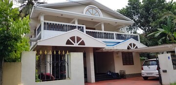 6 BHK Independent House – Exterior View View at Avenue Road - for Sale