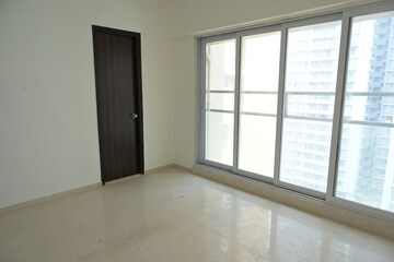 Room in 2 BHK Apartment at Lodha Fiorenza, Goregaon East – for Sale