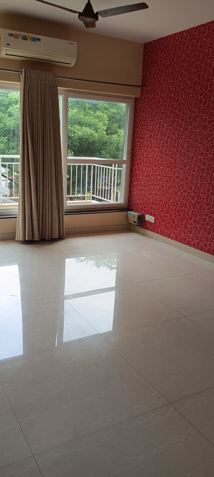 Room, pareena-om-apartments 2 Bedroom 648 Sq.Ft. Apartment In Sector 112 Gurgaon 9309803