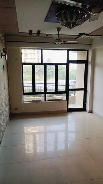 3 BHK Apartment For Sale in Divyansh Fabio, Dundahera