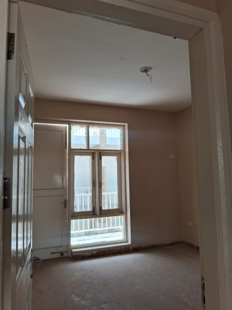 Room, tdi-the-retreat 3 Bedroom 1620 Sq.Ft. Builder Floor In Sector 89 Faridabad 9309850