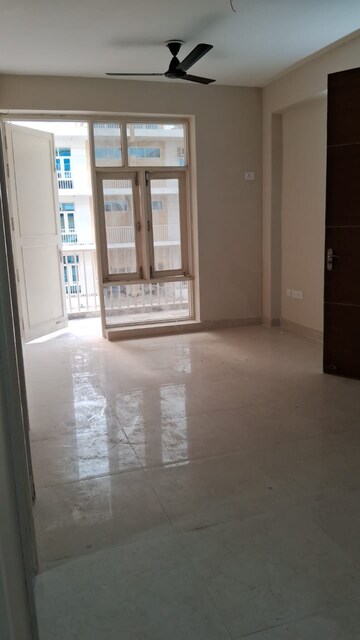 Room in 3 BHK Builder Floor at TDI The Retreat, Sector 89 – for Sale