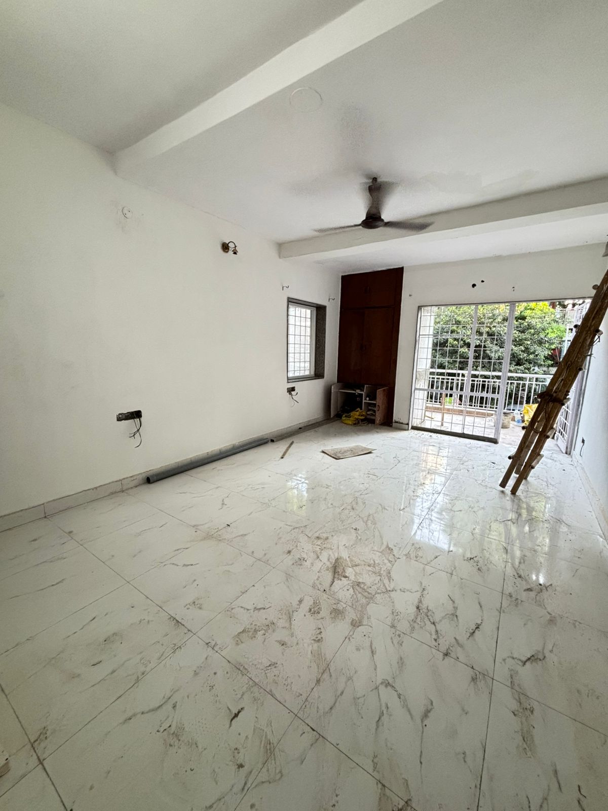 2 BHK + Study Room Apartment For Rent in Pareena Om Apartments
