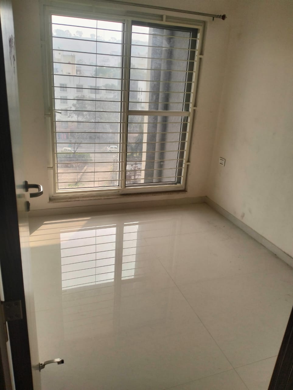 2 BHK + Servant Room Apartment For Rent in Ganga Legend