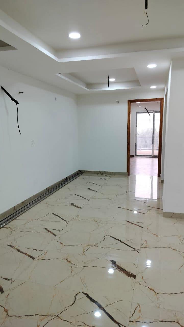 2 BHK Builder Floor For Sale in Modipuram Bypass
