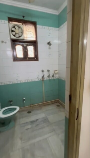 Bathroom in 2 BHK Builder Floor at East Patel Nagar – for Rent