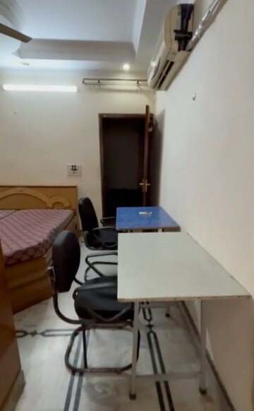 Bedroom in 2 BHK Builder Floor at East Patel Nagar – for Rent