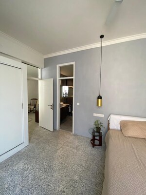 Room in 2.5 BHK Apartment at Greater Kailash ii – for Rent