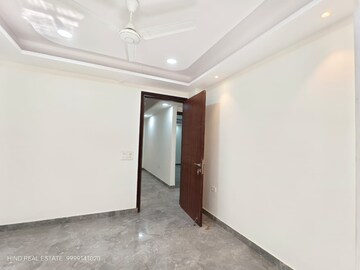 Room in 3 BHK Builder Floor at Chattarpur – for Rent