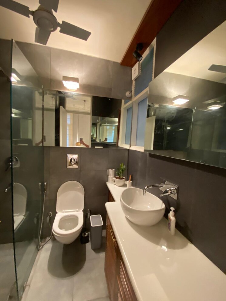 Attached Bathroom, greater kailash ii 3 Bedroom 2000 Sq.Ft. Apartment In Greater Kailash ii Delhi 9309895