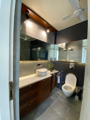 Attached Bathroom in 3 BHK Apartment at Greater Kailash ii – for Rent