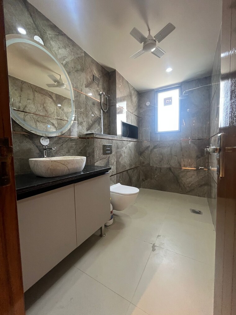 Kitchen, ansal-api-versalia-2 4 Bedroom 1950 Sq.Ft. Builder Floor In Sector 67a Gurgaon 9309937