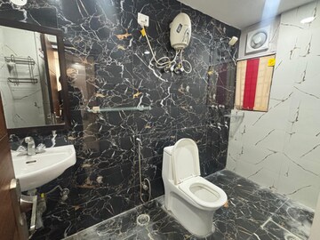 Attached Bathroom in 2 BHK Builder Floor at Vasant Kunj – for Rent