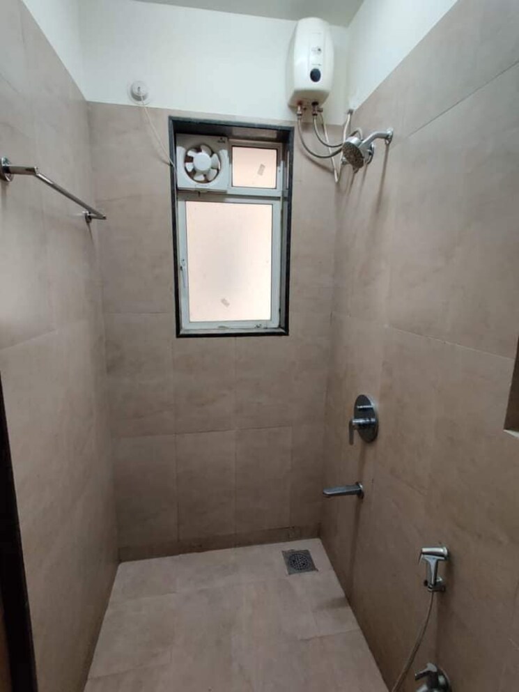 Bathroom, spenta-alta-vista 2 Bedroom 724 Sq.Ft. Apartment In Chembur Mumbai 9309918