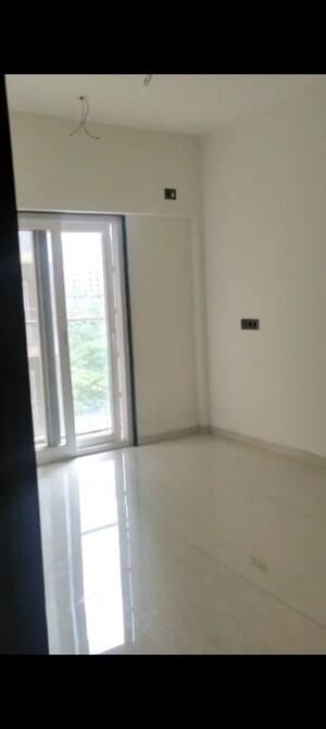 Room in 2 BHK Apartment at Goregaon West – for Rent