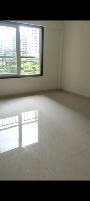 Room in 2 BHK Apartment at Goregaon West – for Rent