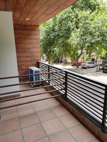 Balcony in 1 RK Builder Floor at Mohit House, Sushant Lok I – for Rent