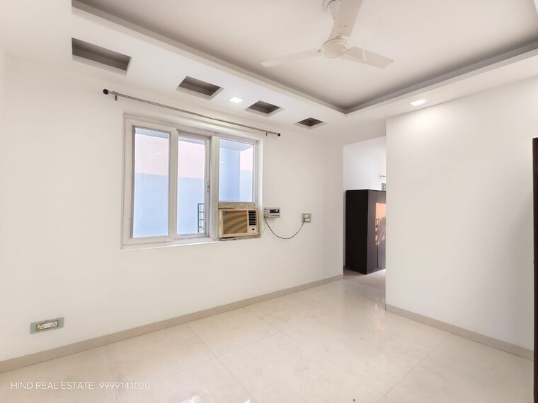 Room, vasant kunj 3 Bedroom 1350 Sq.Ft. Apartment In Vasant Kunj Delhi 9309989