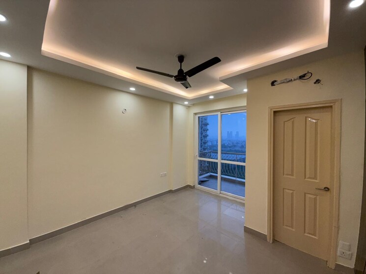 Room, bptp-park-prime 3.5 Bedroom 2062 Sq.Ft. Apartment In Sector 66 Gurgaon 9309955
