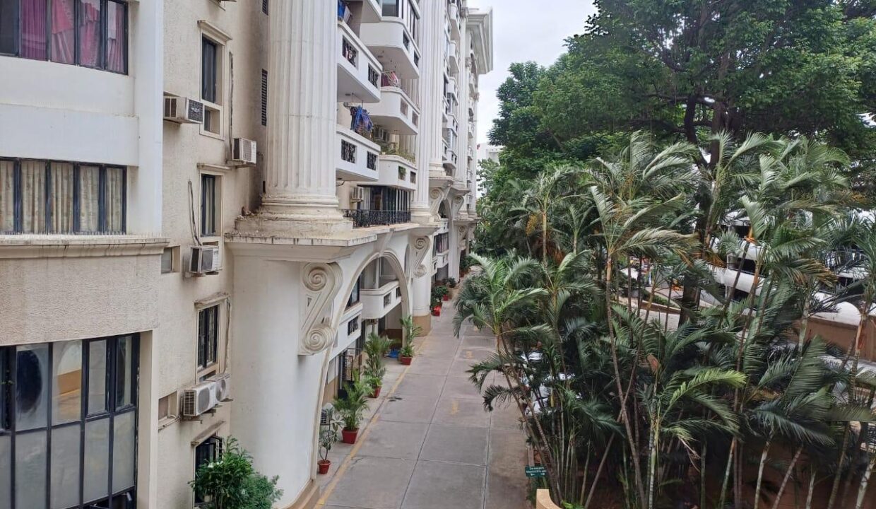 3 BHK + Pooja Room 3000 Sq.Ft. Apartment in Prestige Acropolis